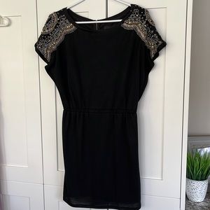 Mini sparkle dress - 100% wool. Size Medium.